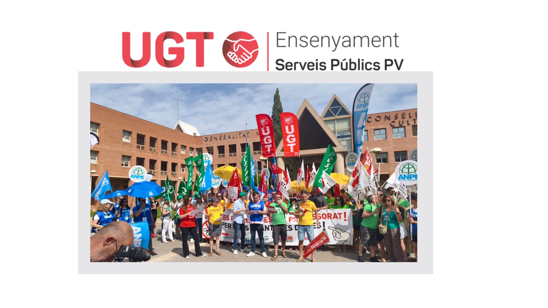 UGT, STEPV, ANPE, CSIF i CCOO exigeixen revertir les retallades en educació.